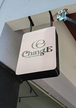 Lỗi Thường Gặp Khi Làm Hộp Đèn Quảng Cáo Nha Trang