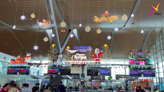 Trang Trí Giáng Sinh 2025 & Xuân Bính Ngọ 2026 Sân Bay Cam Ranh