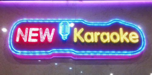 led chay chu nha trang1