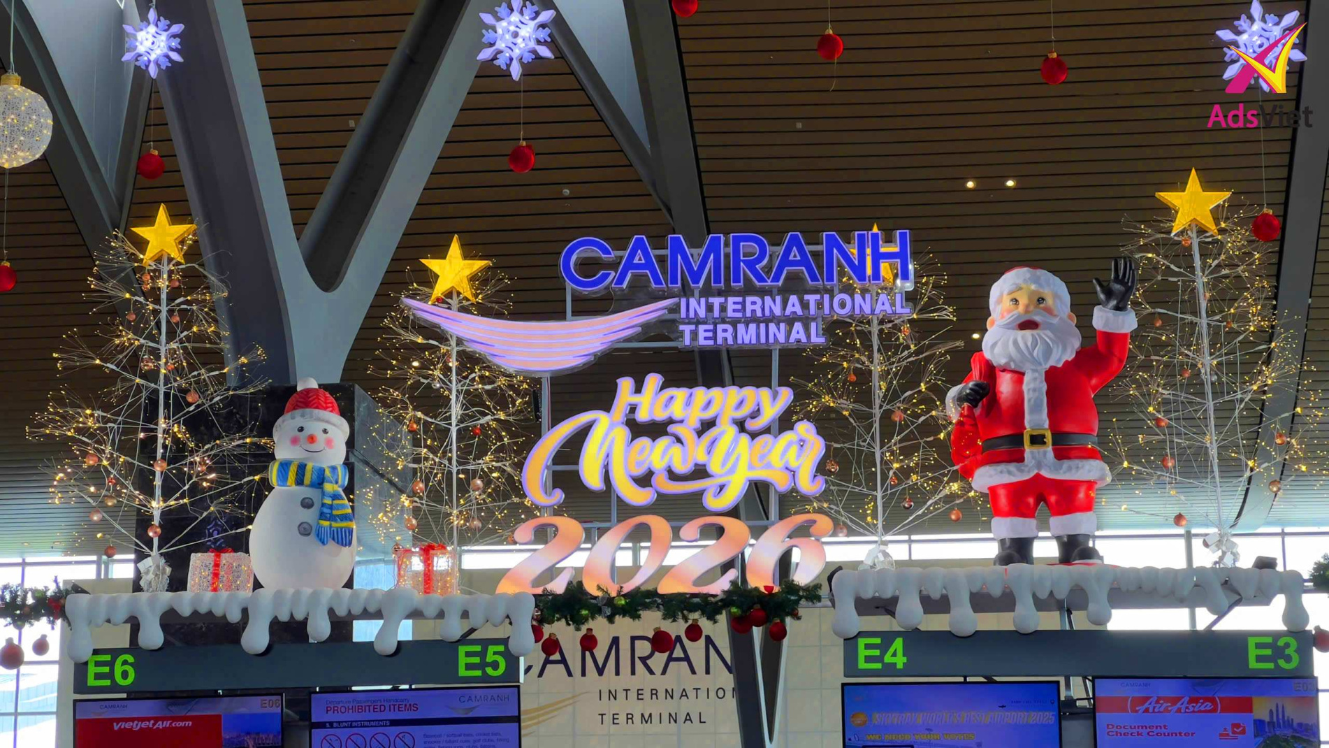 trang tri noel tet san bay nha trang